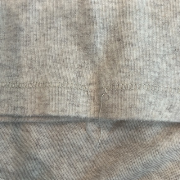 Gap Tall sz MED tops in good condition - Picture 4 of 4